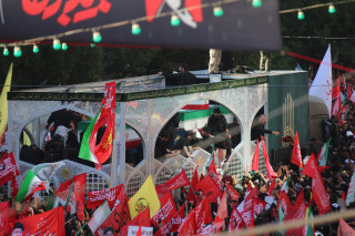 گزارش ویدئویی از تشییع رهبر انقلاب